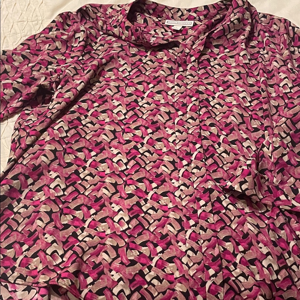 Elegant Abstract Blouse in Pink and Black